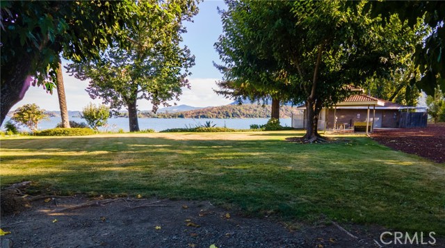 8336 Paradise Valley Boulevard, Lucerne CA: https://media.crmls.org/medias/a8ce4627-d263-4831-8991-9e0e2147f13e.jpg