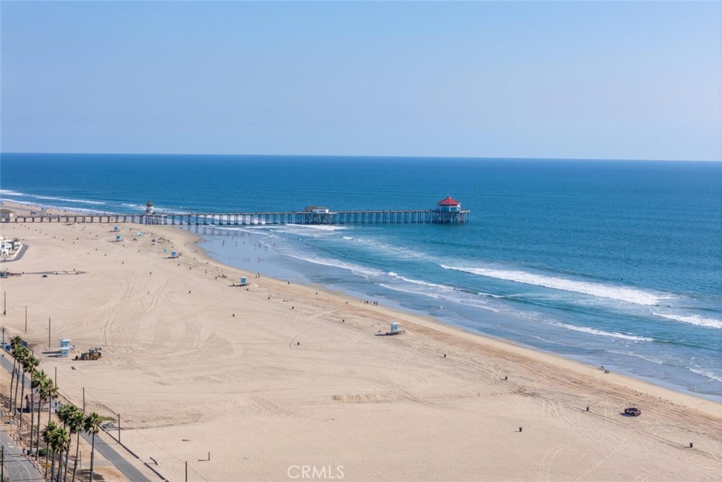 https://media.crmls.org/medias/a8cef83d-7d66-4d57-be4b-61d3eaa654cd.jpg?preset=X-Large