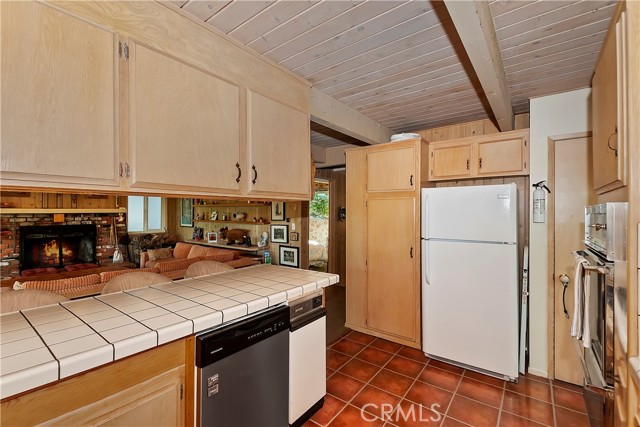 Detail Gallery Image 15 of 60 For 336 Jasmine Ln, Lake Arrowhead,  CA 92352 - 3 Beds | 2/1 Baths