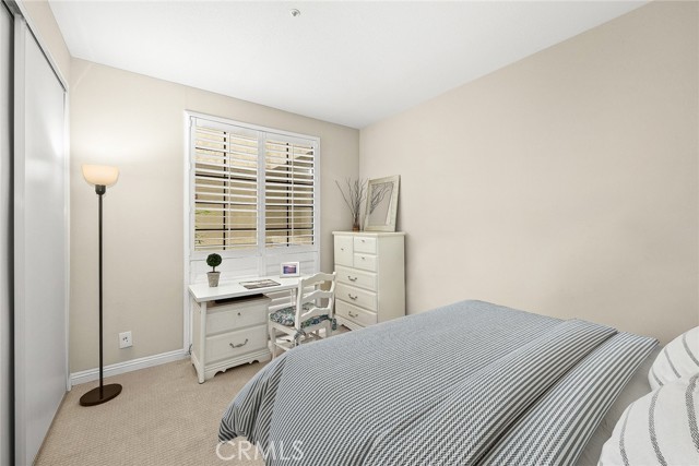 245 S Holliston Avenue, Pasadena CA: https://media.crmls.org/medias/a8cfa58f-4743-43dc-a8a9-4e2836f3f639.jpg
