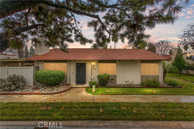 Front Image Thumbnail for CRIG26022337