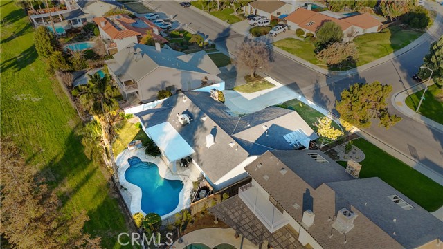 Detail Gallery Image 4 of 41 For 6500 Landfair, Bakersfield,  CA 93309 - 4 Beds | 2 Baths