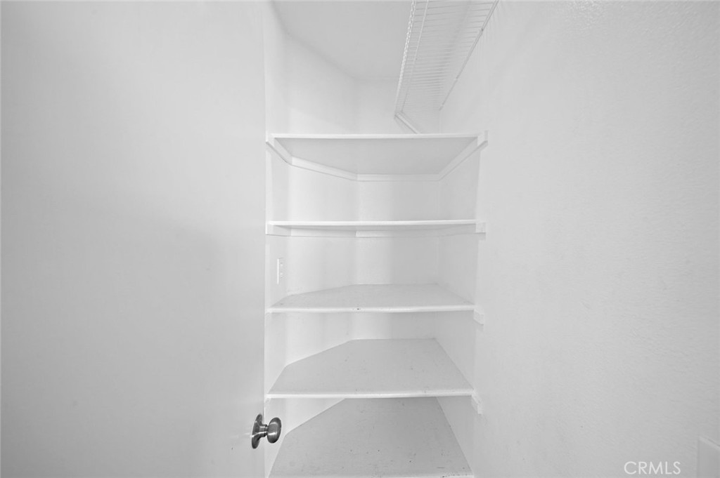 https://media.crmls.org/medias/a8d0b4b5-6fa9-4f33-9621-2a7d91e73e64.jpg?preset=X-Large