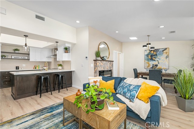 Detail Gallery Image 12 of 72 For 1180 Oakmont Rd #51I,  Seal Beach,  CA 90740 - 2 Beds | 2 Baths