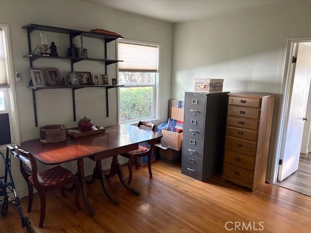 Detail Gallery Image 10 of 14 For 21011 Cohasset St, Canoga Park,  CA 91303 - 4 Beds | 2 Baths