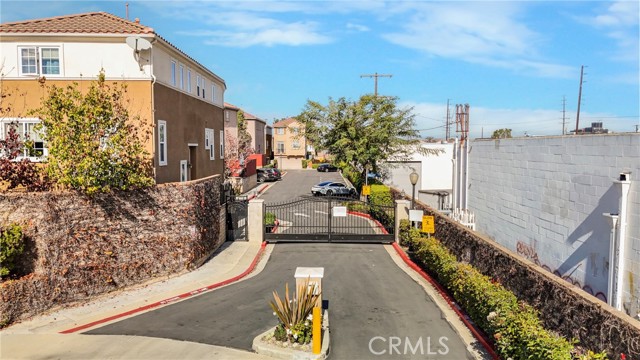 Detail Gallery Image 4 of 35 For 1309 Songbird Way, Torrance,  CA 90501 - 4 Beds | 3/1 Baths