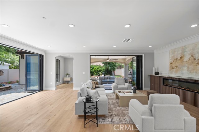 1935 S 6th Avenue, Arcadia CA: https://media.crmls.org/medias/a8d2c479-5e34-4b3f-8df3-691cb779aa91.jpg