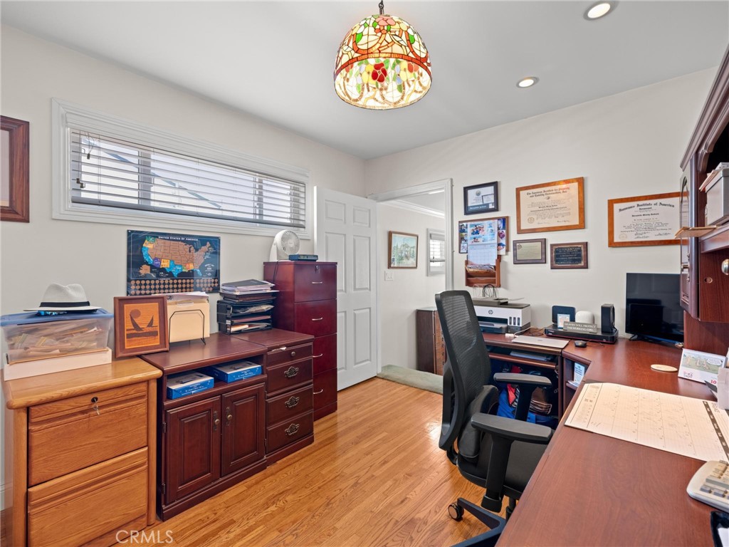 MLS #SB25185366 img 23