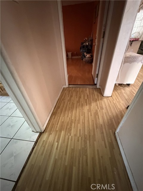 Detail Gallery Image 14 of 22 For 18800 Arminta, Reseda,  CA 91335 - 4 Beds | 3 Baths