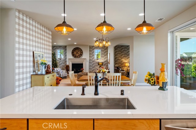 2182 Gamay Lane, Paso Robles CA: https://media.crmls.org/medias/a8d3d0b8-880b-4565-8f55-70529c6d0808.jpg