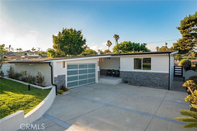 1334 Gertruda Avenue, Redondo Beach, California 90277, 4 Bedrooms Bedrooms, ,Residential,Sold,Gertruda,SB23153301