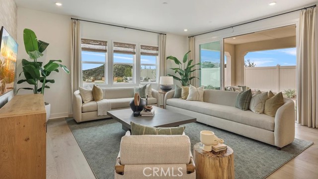 24355 Calle La Roca, Valencia CA: https://media.crmls.org/medias/a8d484e0-21d6-4686-95a6-319c563b823e.jpg