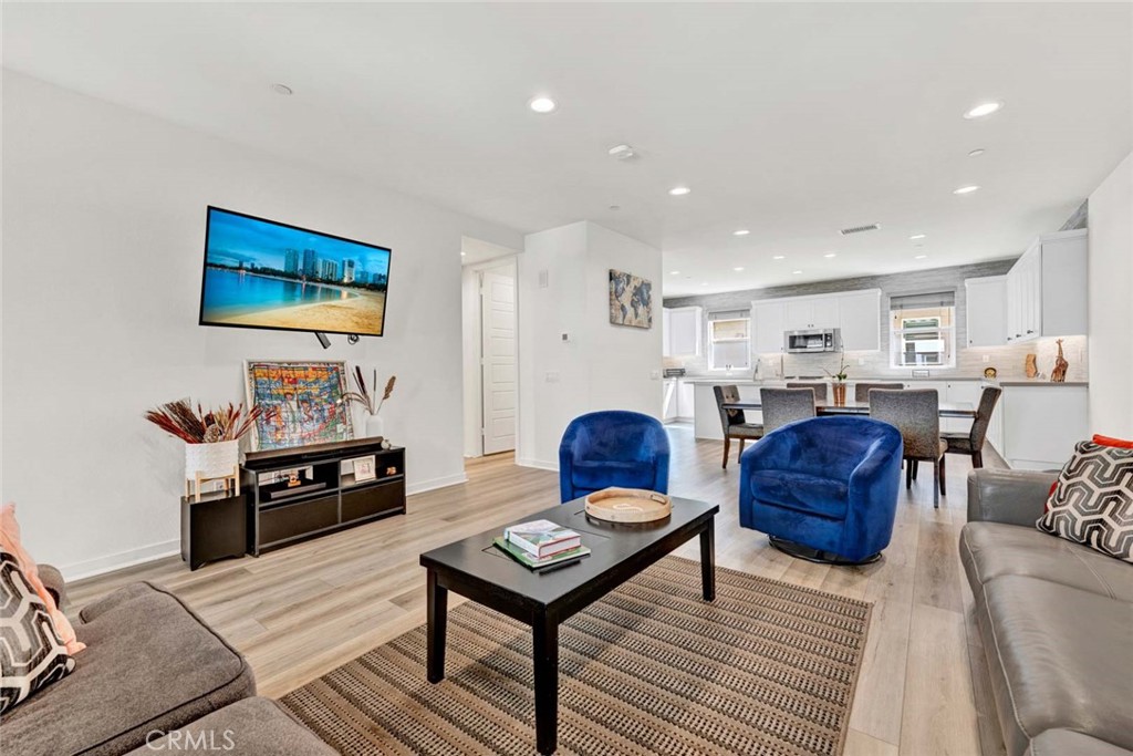 A8d6db40 355b 41b5 Ba95 D1bb2785dc30