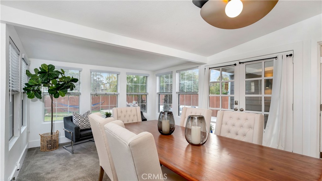 514 W Park Lane