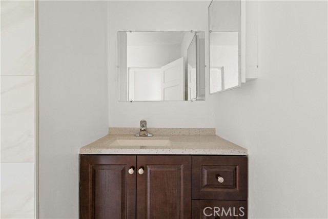 1037 Alpine Street, Los Angeles CA: https://media.crmls.org/medias/a8d869bc-8c26-47eb-9128-2b74a856e37d.jpg