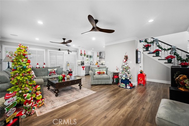 Detail Gallery Image 6 of 14 For 7582 Silverado Ln, La Palma,  CA 90623 - 4 Beds | 2/1 Baths