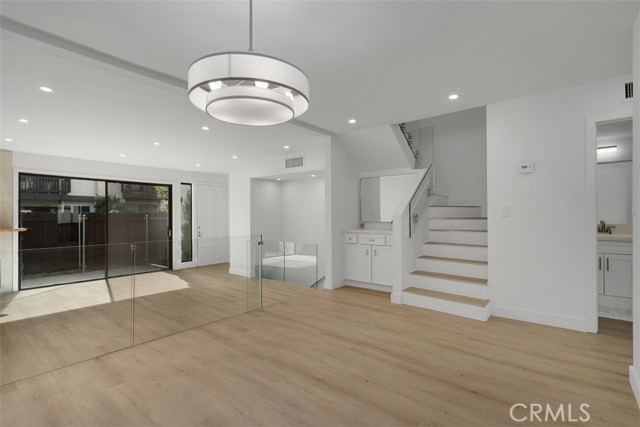 Detail Gallery Image 16 of 53 For 4218 Troost #20,  Studio City,  CA 91604 - 3 Beds | 2/1 Baths