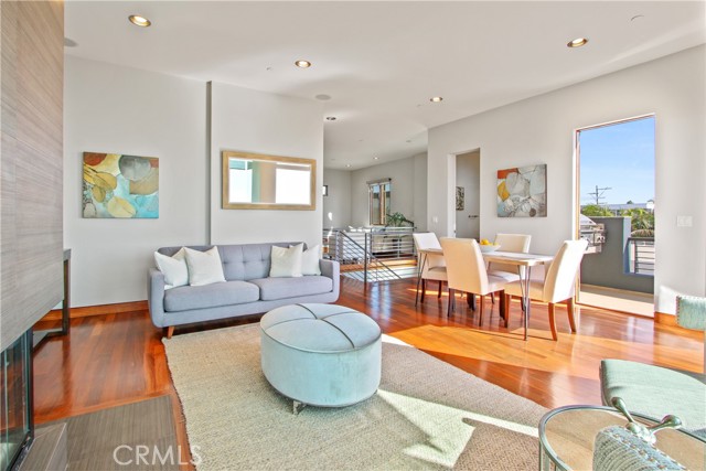 3212 Alma Avenue, Manhattan Beach, California 90266, 3 Bedrooms Bedrooms, ,3 BathroomsBathrooms,Residential,Sold,Alma,SB21214161