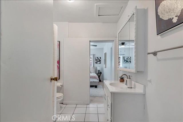 518 E Lime, Monrovia CA: https://media.crmls.org/medias/a8d982fd-697d-4994-8452-875caa0da30a.jpg