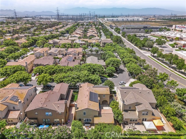 3943 E Lindenwood Drive, Ontario CA: https://media.crmls.org/medias/a8d9c55a-cbe0-459c-8b8e-c3dcfcf11ce0.jpg