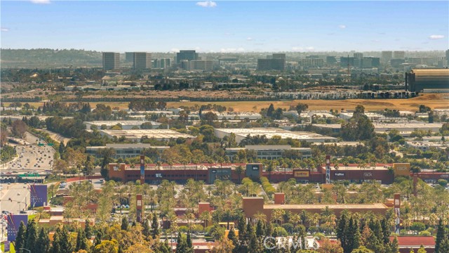11 Asbury, Irvine CA: https://media.crmls.org/medias/a8d9d9a6-f633-4c2c-a8bb-c71e7ddc517c.jpg