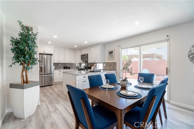 Detail Gallery Image 21 of 39 For 700 Festivo St, Oxnard,  CA 93030 - 4 Beds | 2/1 Baths