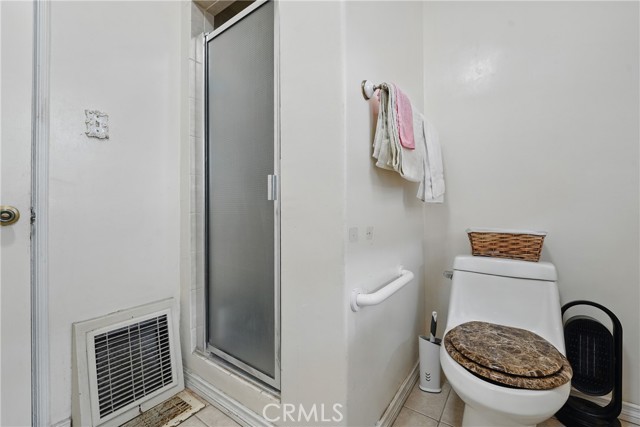 Detail Gallery Image 20 of 30 For 2031 W 94th St, Los Angeles,  CA 90047 - 2 Beds | 1 Baths