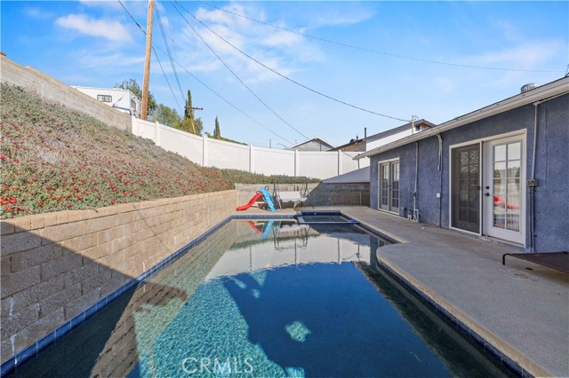 Detail Gallery Image 31 of 44 For 19525 Steinway, Canyon Country,  CA 91351 - 4 Beds | 2 Baths