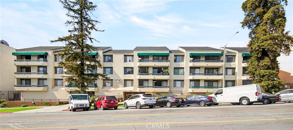 435 S La Fayette Park Place #318