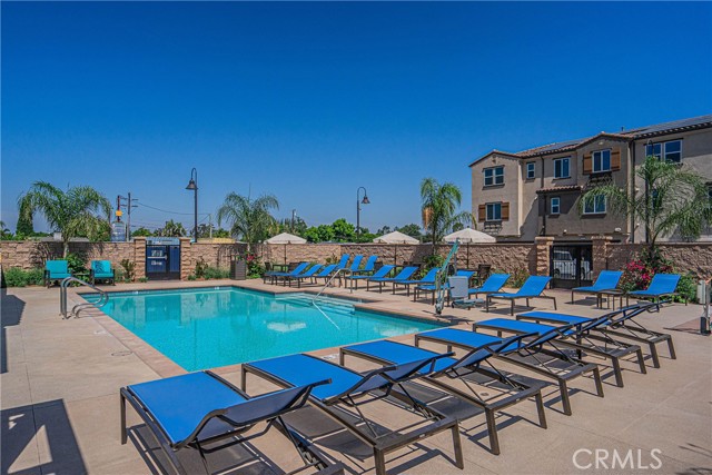 Detail Gallery Image 43 of 48 For 2317 W Broadway #6,  Anaheim,  CA 92804 - 4 Beds | 3/1 Baths