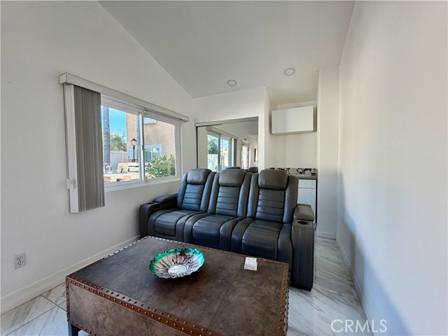 Detail Gallery Image 34 of 46 For 3585 Ambrose, Corona,  CA 92882 - 5 Beds | 3/1 Baths