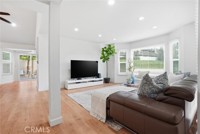 Detail Gallery Image 9 of 50 For 2337 Grandwood, Fullerton,  CA 92833 - 3 Beds | 2/1 Baths