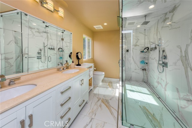 Detail Gallery Image 19 of 25 For 2109 Camino San Rafael, Glendale,  CA 91206 - 3 Beds | 3 Baths