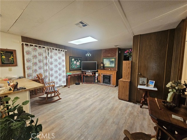 Detail Gallery Image 5 of 27 For 950 California, Calimesa,  CA 92320 - 2 Beds | 2 Baths