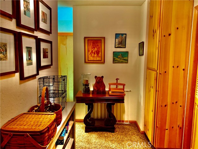 Detail Gallery Image 24 of 39 For 762 Esquimoux Dr, Green Valley Lake,  CA 92341 - 3 Beds | 2/1 Baths