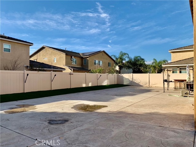 Detail Gallery Image 13 of 16 For 4759 Brison Ct, Jurupa Valley,  CA 91752 - 5 Beds | 3 Baths