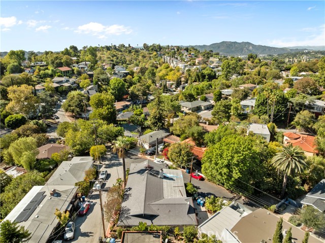 Detail Gallery Image 28 of 31 For 4715 Frieda Dr, Los Angeles,  CA 90065 - 3 Beds | 3 Baths