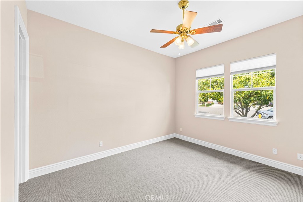 MLS #OC25258265 image #19