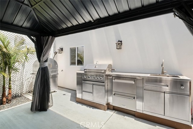 Detail Gallery Image 32 of 34 For 2774 Sawtelle Bld, Los Angeles,  CA 90064 - 3 Beds | 3 Baths