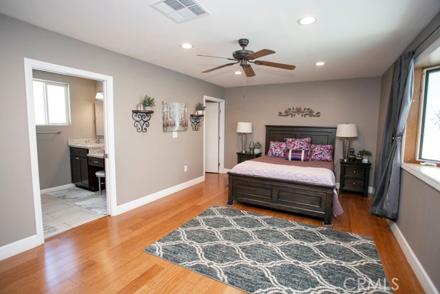1019 W Milton Drive, Glendora CA: https://media.crmls.org/medias/a8e044ad-d4b1-4436-bdcd-4bcaeddd1ec2.jpg