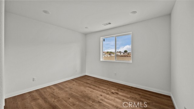 Image 33 of 49 For 14424 Buvan Ct