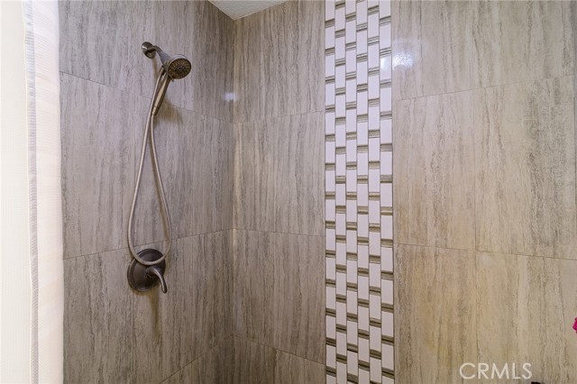 Detail Gallery Image 22 of 30 For 606 Lake St #14,  Huntington Beach,  CA 92648 - 2 Beds | 2 Baths