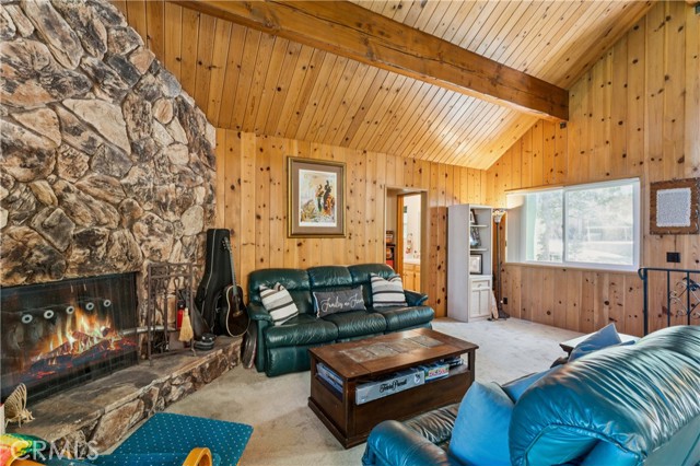 582 Grass Valley Ct, Lake Arrowhead, CA 92352 photo 7