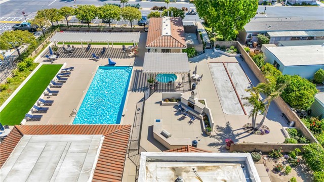 Detail Gallery Image 49 of 52 For 24 Gitana Ave #164,  Camarillo,  CA 93012 - 3 Beds | 2 Baths