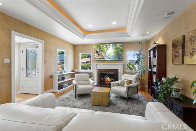 Detail Gallery Image 1 of 1 For 5910 W 77th Pl, Los Angeles,  CA 90045 - 4 Beds | 2 Baths