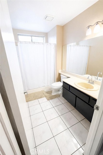 24099 Pleasant Run, Moreno Valley CA: https://media.crmls.org/medias/a8e266ae-d849-46ed-8a3a-d0b619abb616.jpg