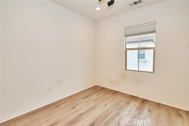 Detail Gallery Image 18 of 36 For 2437 Sanabria Ln, Brea,  CA 92821 - 3 Beds | 2/1 Baths