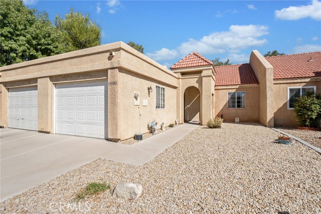 Detail Gallery Image 2 of 9 For 19050 Frances St, Apple Valley,  CA 92308 - 2 Beds | 2 Baths