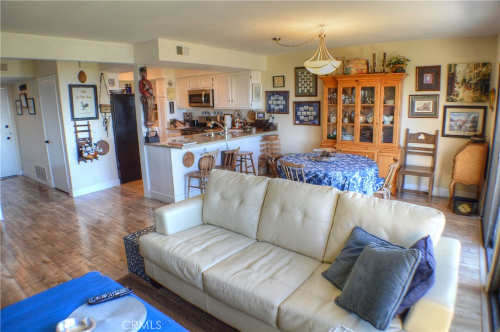 MLS #OC25276938 image #5