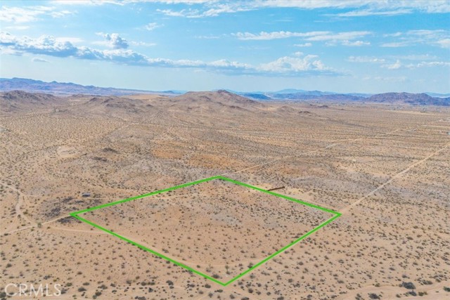 Detail Gallery Image 2 of 24 For 60150 Terrace Dr, Joshua Tree,  CA 92252 - – Beds | – Baths